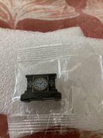 Schöne Klassische Kaminsims Uhr für die Puppenstube OVP