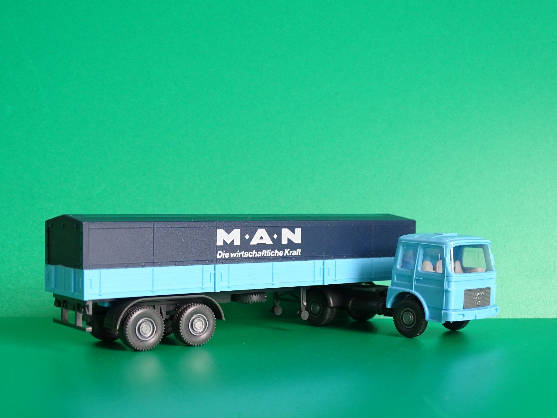 Wiking Modellini d'auto: MAN LKW von Wiking 1/87 – Usato da Bretzwil venduto da Meex 1