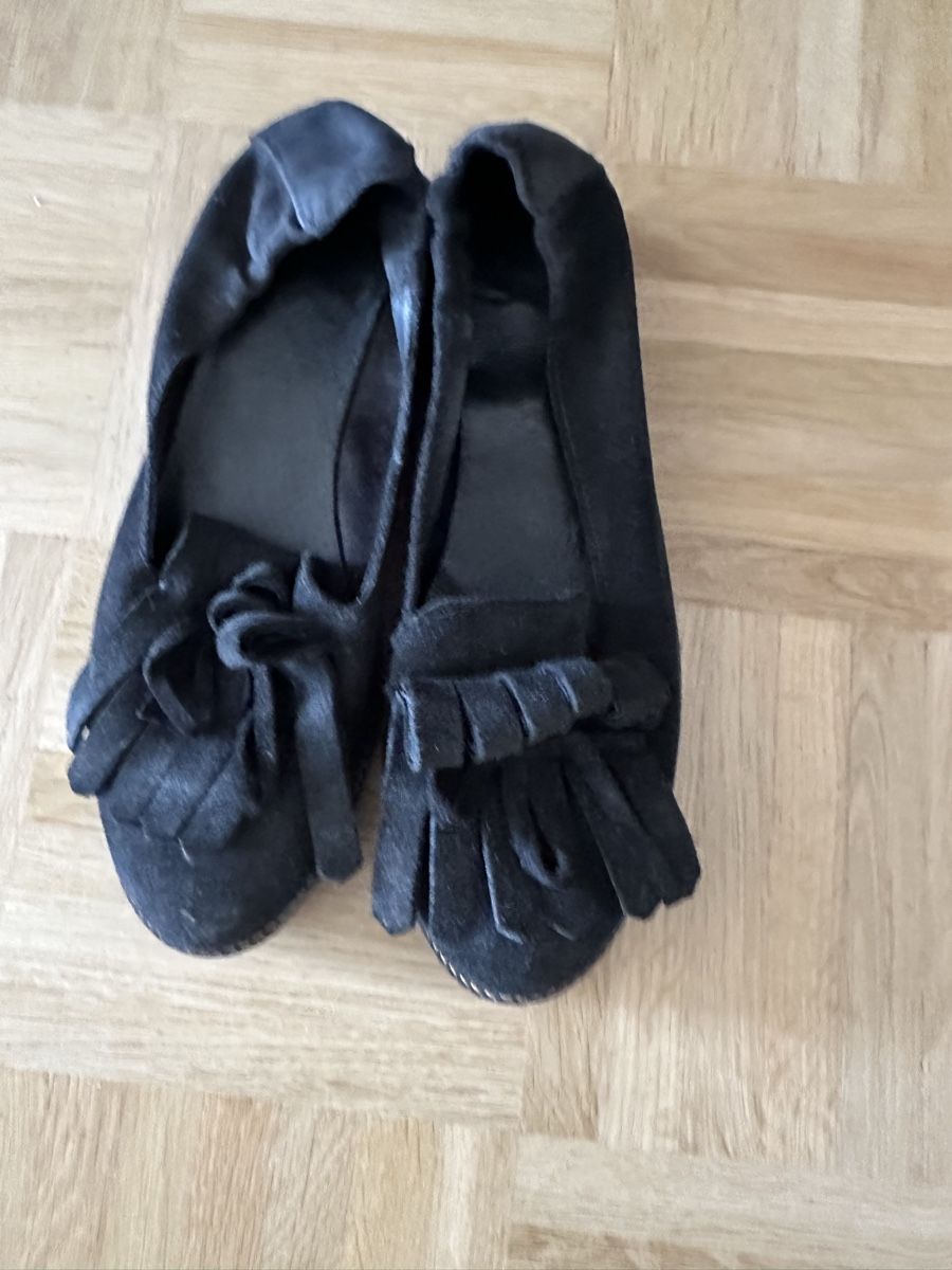 Damenschuhe: Schwarze Wildleder Ballerinas Gr. 37 mit Fransen – Gebraucht aus Haag (Rheintal) von est_xs7r 5