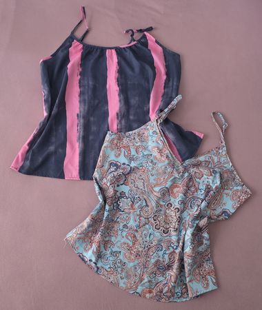 2 × Sommertops Grösse XL/44 Neu! Nie getragen! von Shein