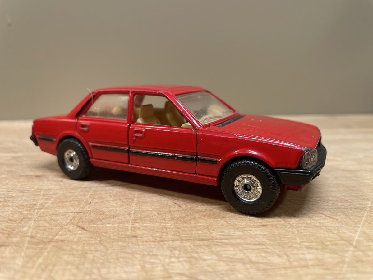 Corgi Toys Modellini d'auto: Corgi Peugeot 505 STI – Usato da Frauenfeld venduto da Challenger77 3