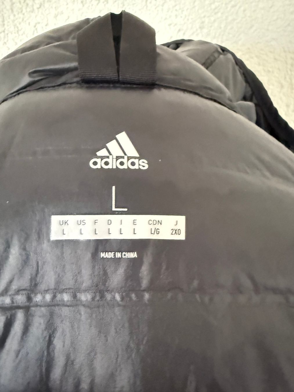 Adidas Jacken: Adidas Dauenjacke schwarz Gr. L – Neu (gemäss Beschreibung) aus Kirchdorf AG von coco123 5