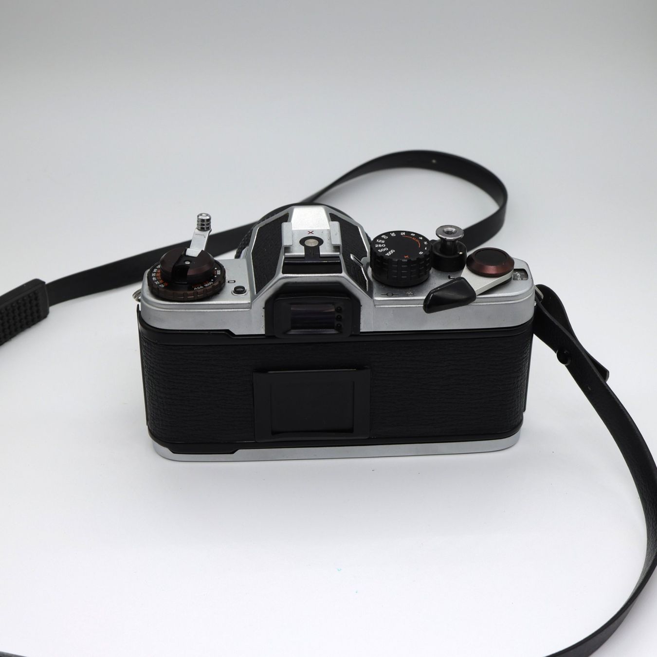 Fotocamera: Chinon CM-3 Analog Kamera - 35mm – Usato da Volketswil venduto da brockipfannenstil 1