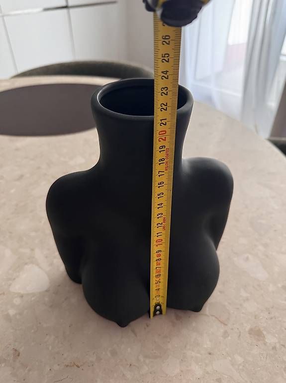 Vasi & Recipienti: Vase schwarz Höhe 21cm – Usato da Luzern venduto da Marazul99 1