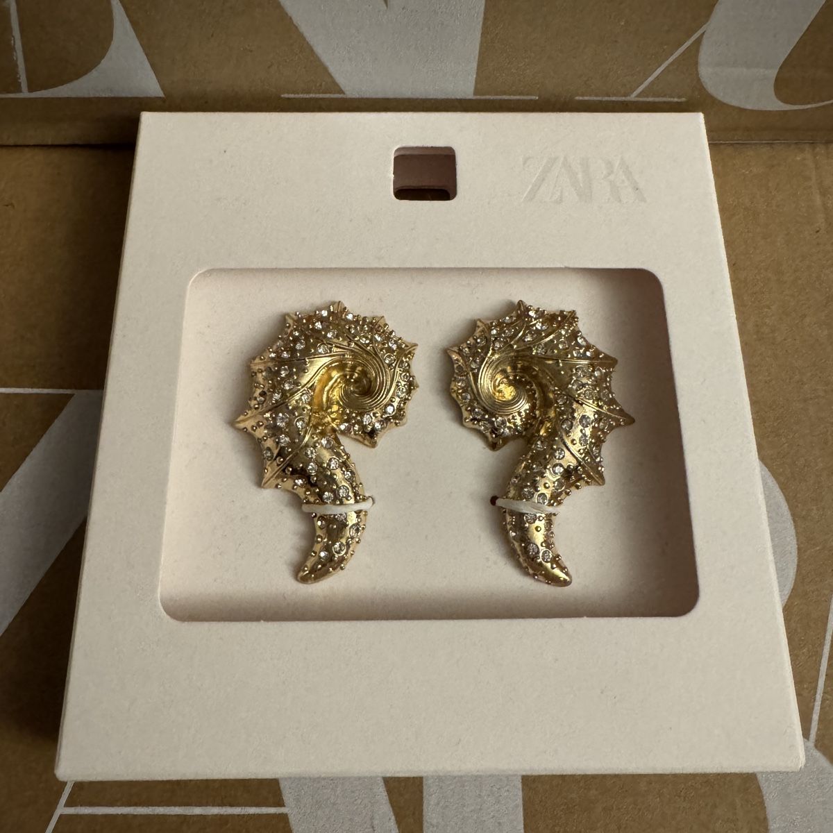 Zara Orecchini pendenti & Orecchini a lobo: ZARA Ohrringe – Nuovo e nell'imballaggio originale da Wetzikon ZH venduto da tuna83 1