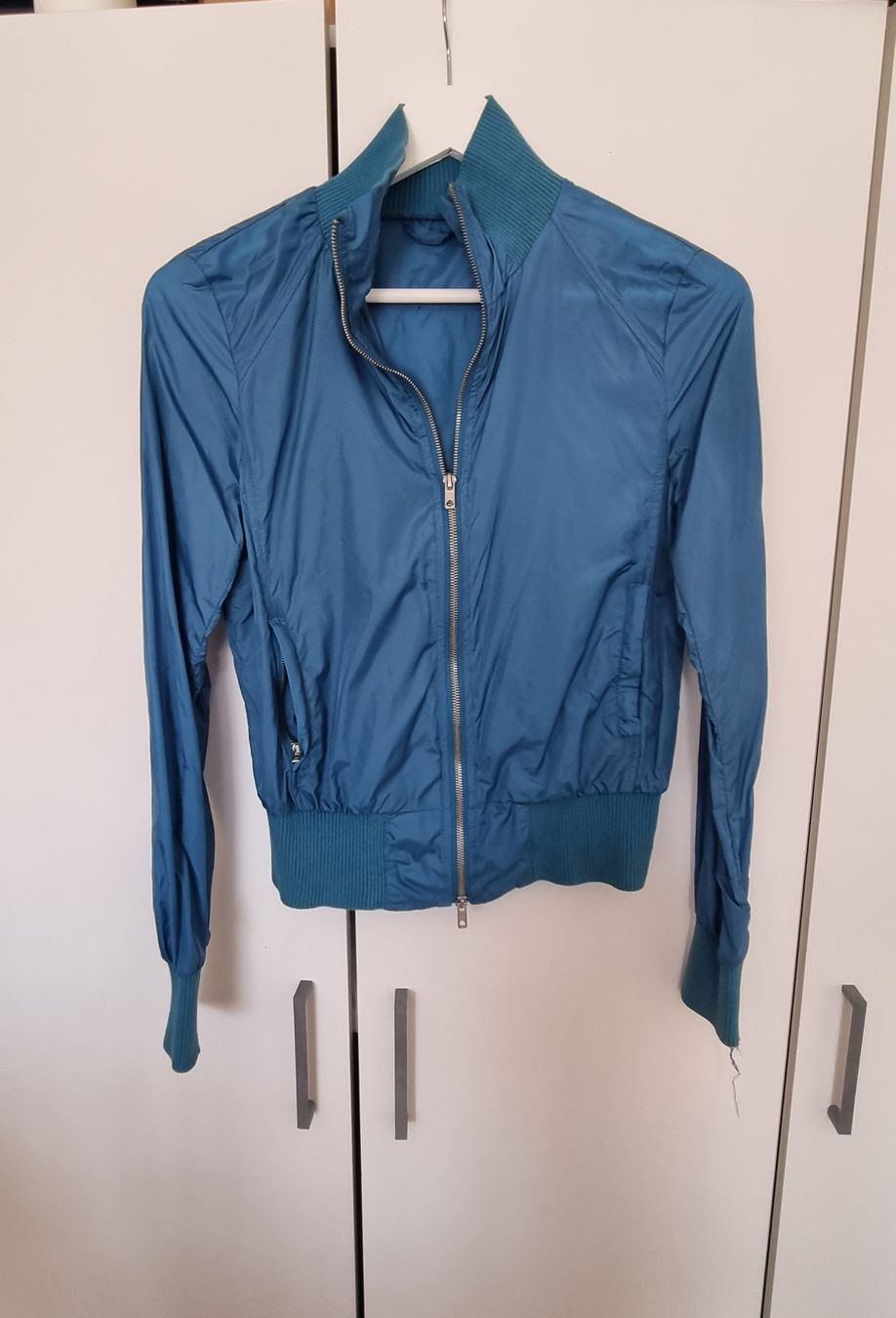 Benetton Vestes & Manteaux: Light Jacket by Benetton – D'occasion à Mendrisio par ann_d9pf 7