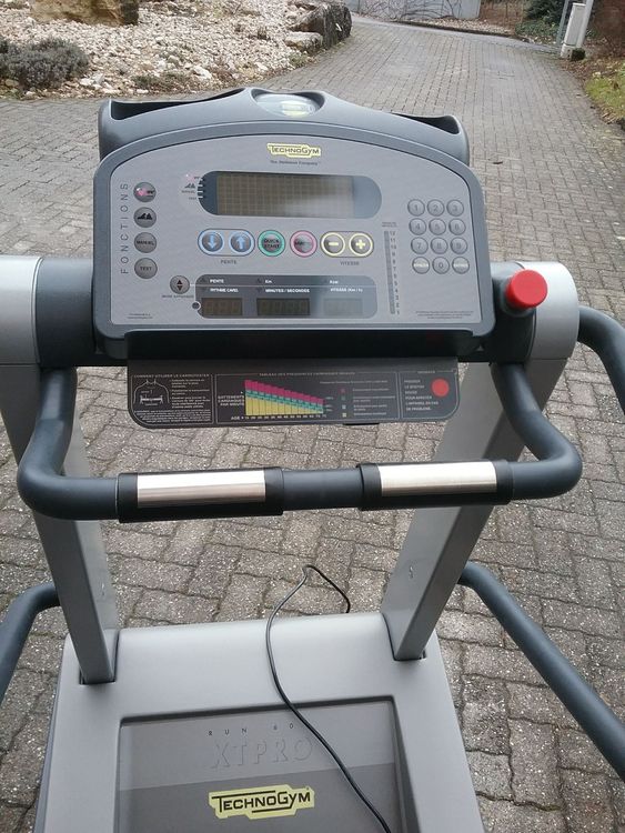 Technogym run 600 online xt pro