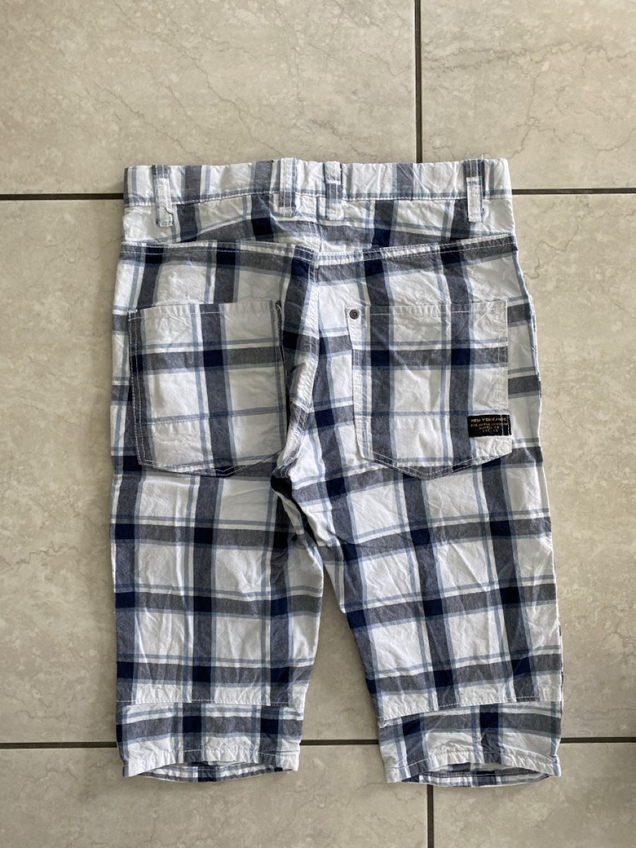 Pantaloni: Shorts/ Bermudas 152 H&M – Usato da Killwangen venduto da Sommer15 2