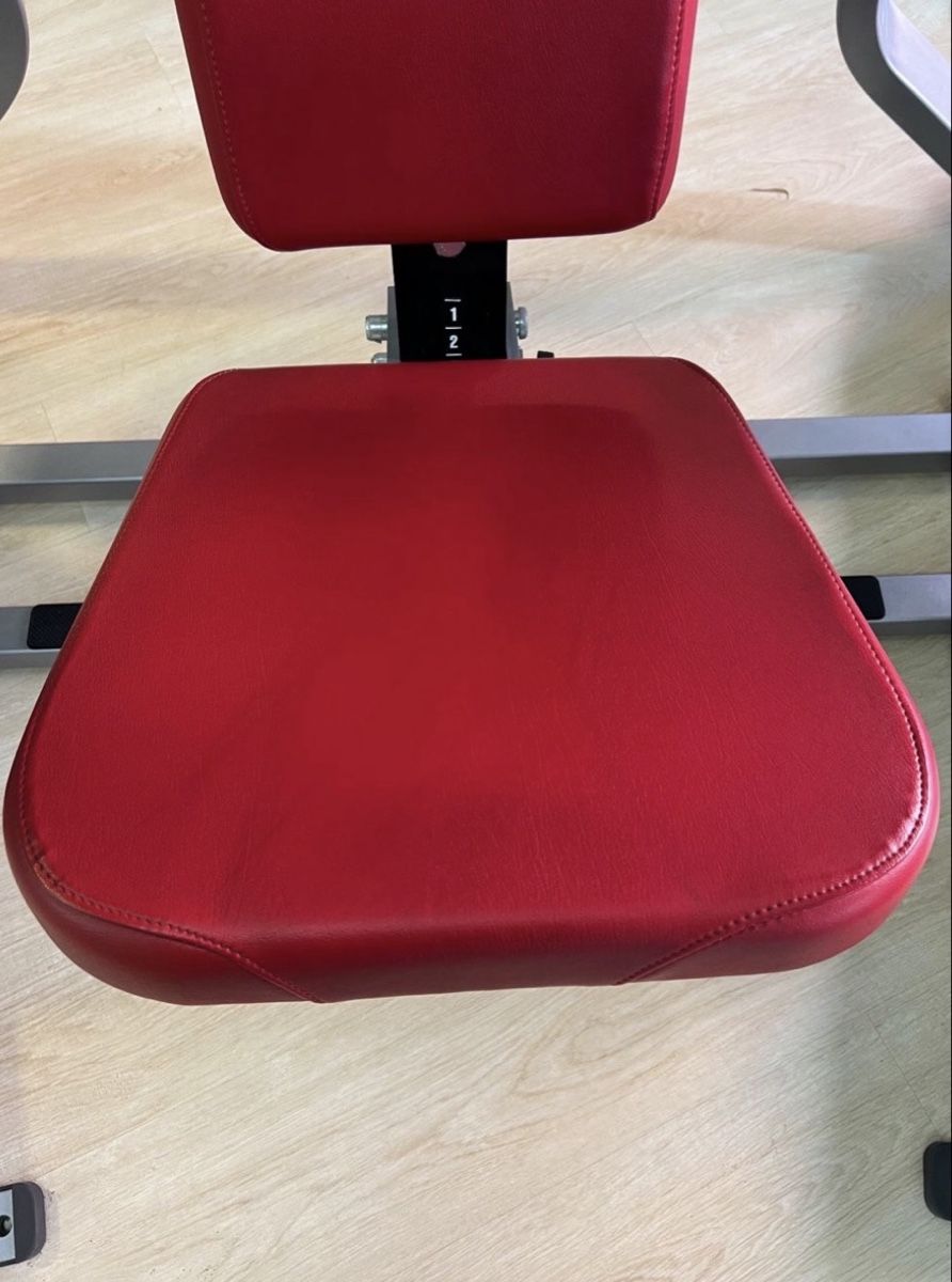 Vélos d'appartement: Bench Press Hammer Strenght – Neuf (Voir description) à Büsserach par Sito1979 2