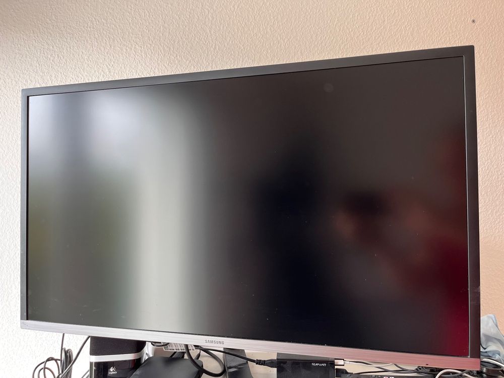 Samsung U32H850UMU 4K UHD Monitor Kaufen auf Ricardo