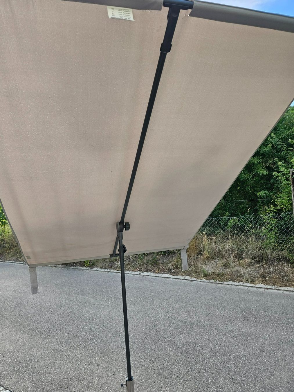 Ombrelloni: Flexibler Balkonschirm mit Granit Sonnenschirmständer – Usato da Gockhausen venduto da bea961 1