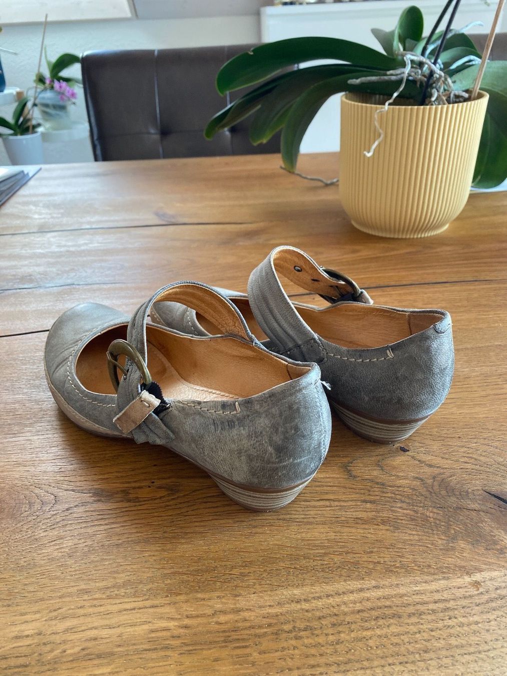 Scarpe da donna: Pumps Schuhe – Usato da Krattigen venduto da Landado 3