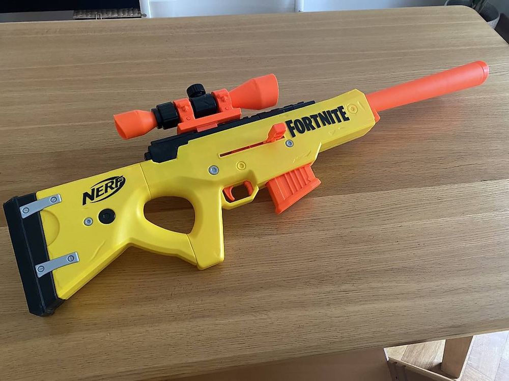 Nerf Fortnite BASR-L – Blaster à Verrou Et Chargeur, Viseur Amovible, Chargeur 6 Fléchettes, 12 Fléchettes Elite – Dès 8 Ans