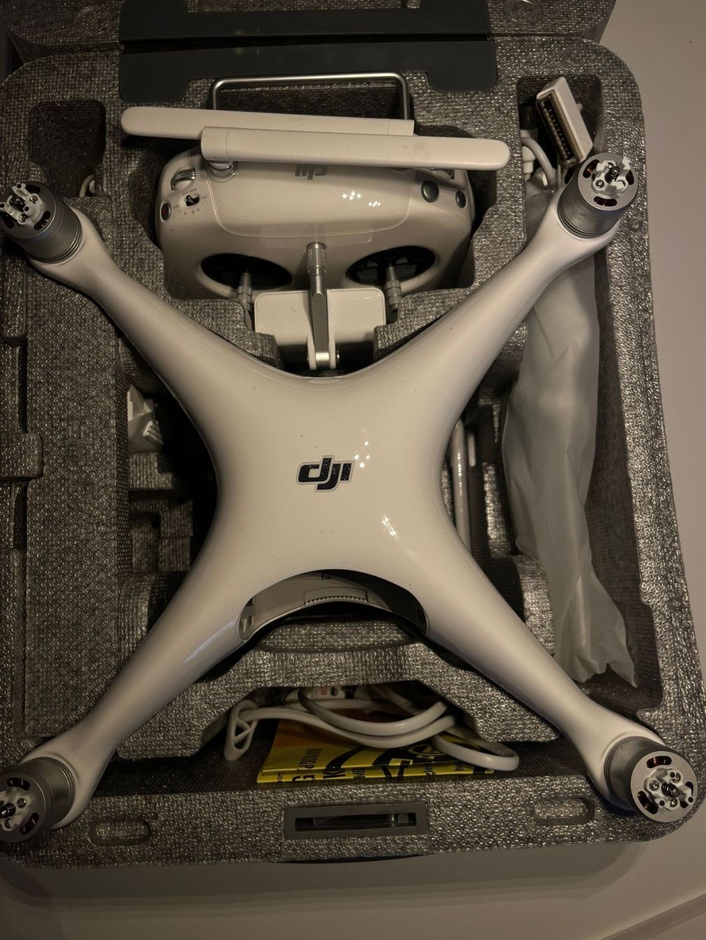 DJI Modellismo RC: DJI Phantom 4 Advanced – Usato da Zürich venduto da Lulaujon