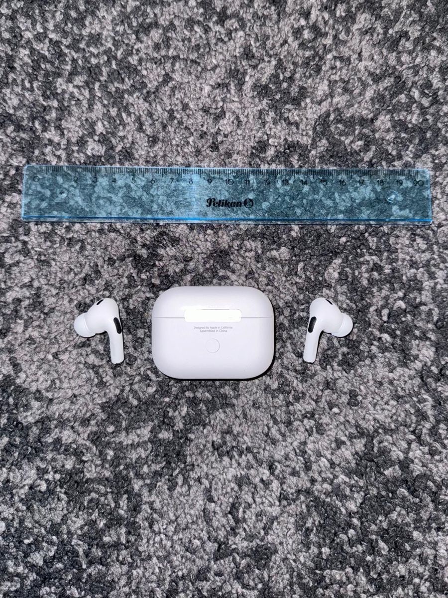 Apple Kopfhörer: Airpods Pro 2 – Neu (gemäss Beschreibung) aus Rorschach von nij_j9gl 9