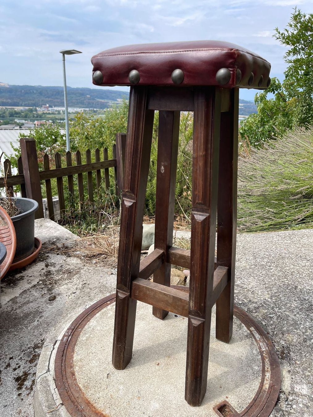 Allestimento di negozi e stand fieristici: Holzbar 134cm × 104 cm – Usato da Klingnau venduto da wie_7zx8