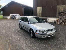 Volvo V40 T4