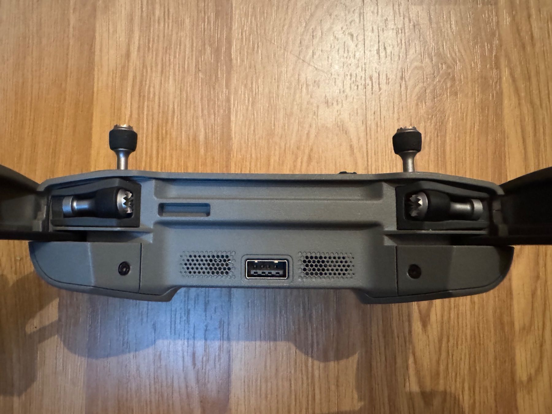DJI RC Kits de montage: DJI MAVIC PRO 2 - Remote Controller – D'occasion à Schüpfheim par Vunok 3