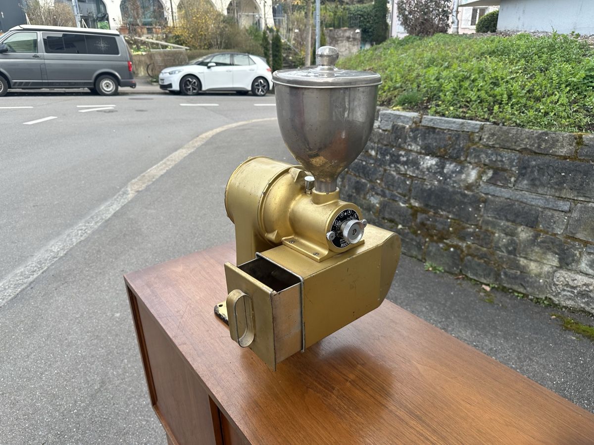 Tutte le macchine: Benz A.G. Dübendorf Kaffeemühle Mocca – Usato da Zürich venduto da Mineralix. 3