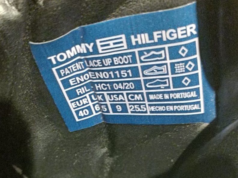 Tommy Hilfiger Scarpe da donna: Tommy Hilfiger Boots Schwarz Lack Gr. 40 – Usato da Zollikofen venduto da Proseco 5