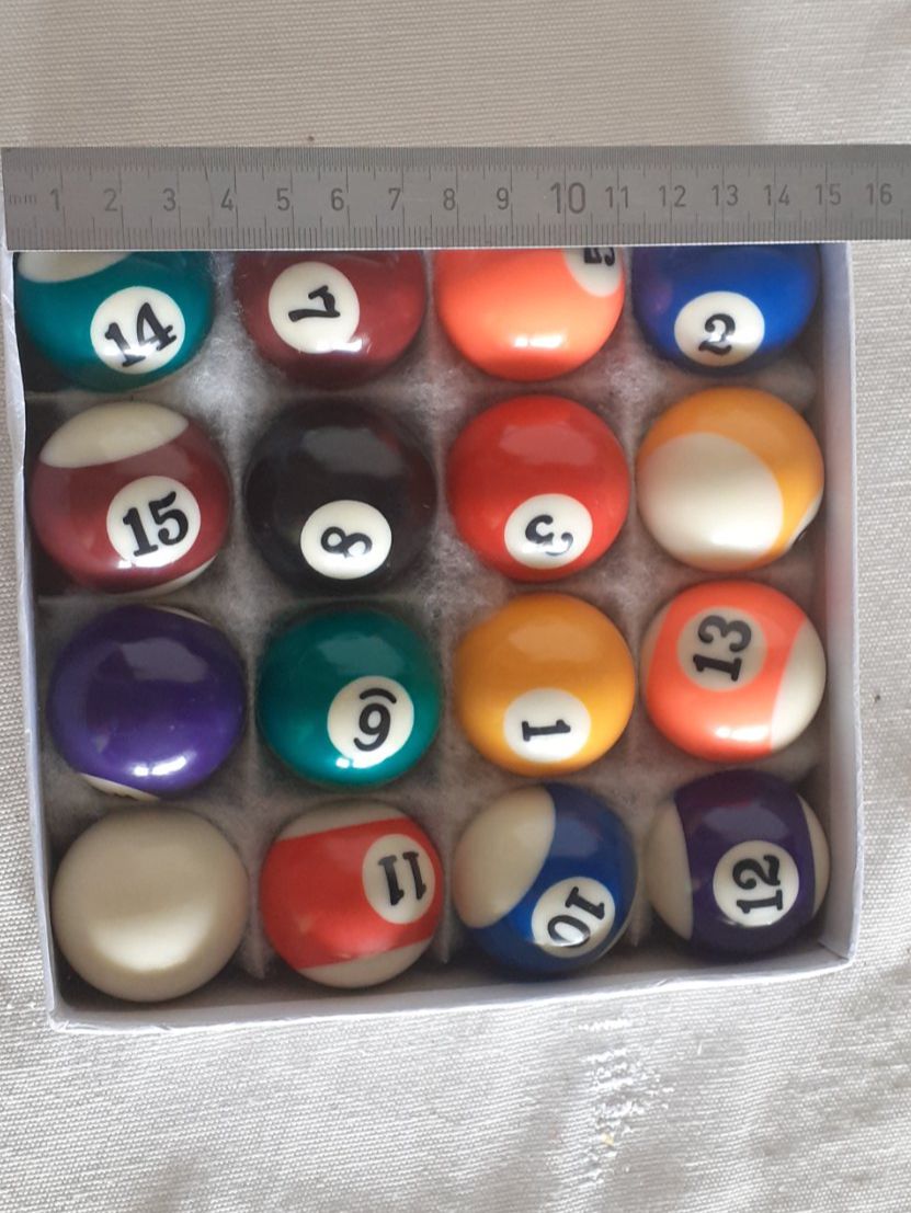 Billiardtische: Mini Billardtisch mit 2 Queues und mini Billardkugeln – Gebraucht aus Kilchberg ZH von hobbysale01 6