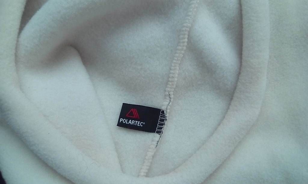 Altro in  Abbigliamento & Accessori: Bonnet Polartec chaud devant - Kappe Mütze – Usato da Icogne venduto da luna.16 3