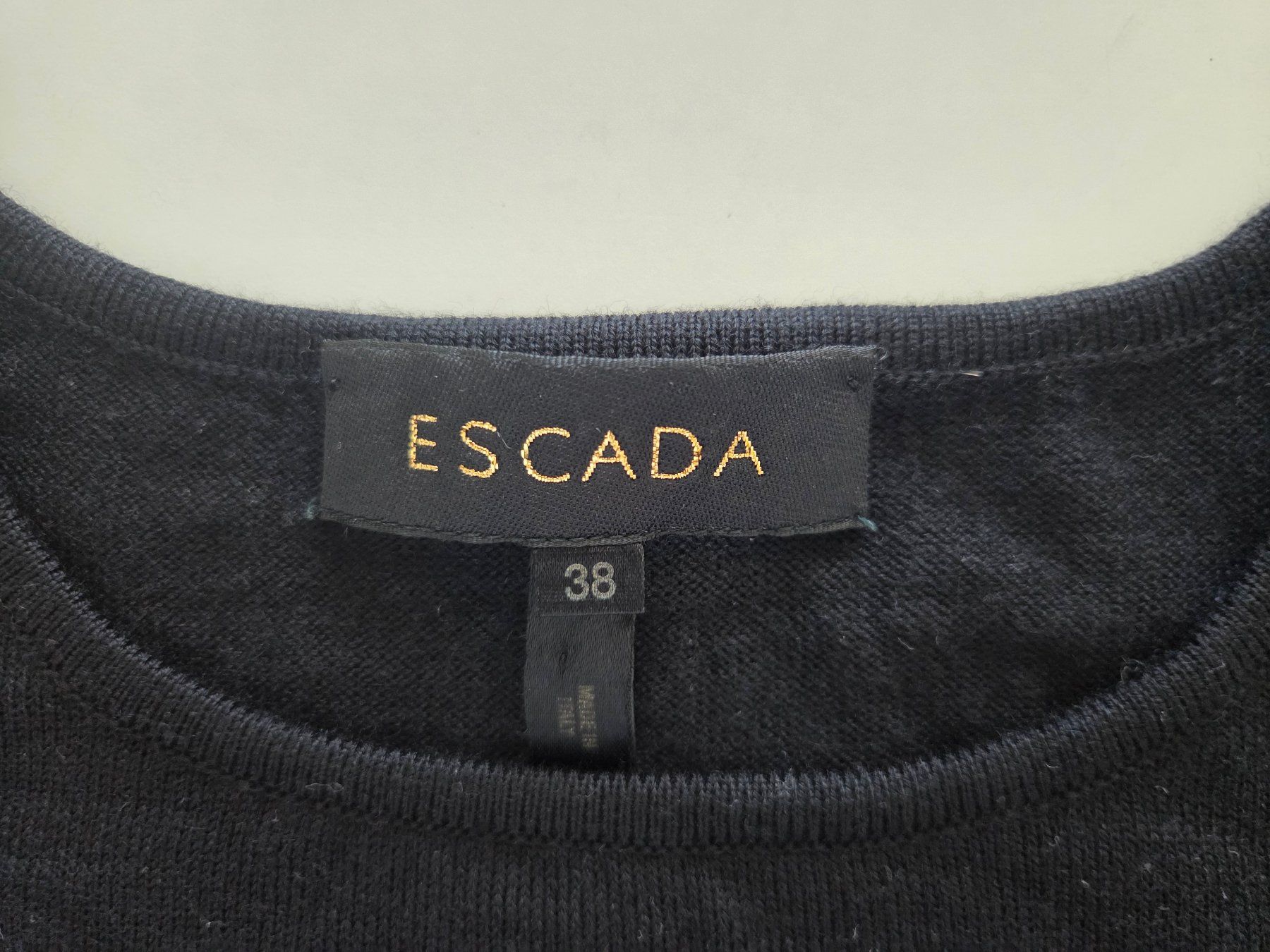 Escada Pulls & Sweat-shirts: Pullover von ESCADA – D'occasion à Oberrieden par Smart570 4
