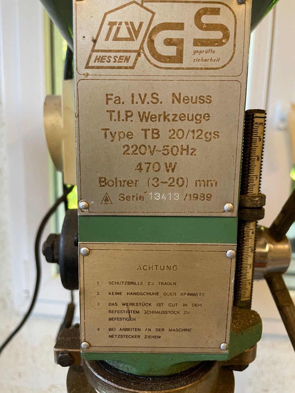 Bohrmaschinen: Tischbohrmaschine Ständerbohrmaschine – Gebraucht aus Montet (Broye) von  1