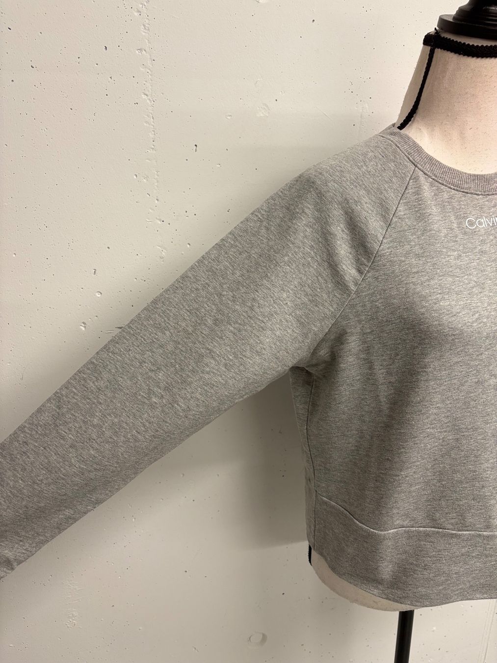 Calvin Klein Maglioni & Felpe: Calvin Klein Pullover Grau Grösse S Sweatshirt Print – Nuovo (secondo la descrizione) da Regensdorf venduto da secondchancefashion 1