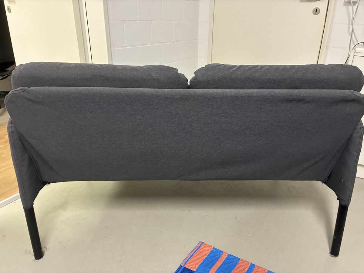 Ikea Divani: GLOSTAD 2 er Sofa grau – Usato da Buchs AG venduto da sasami01 4