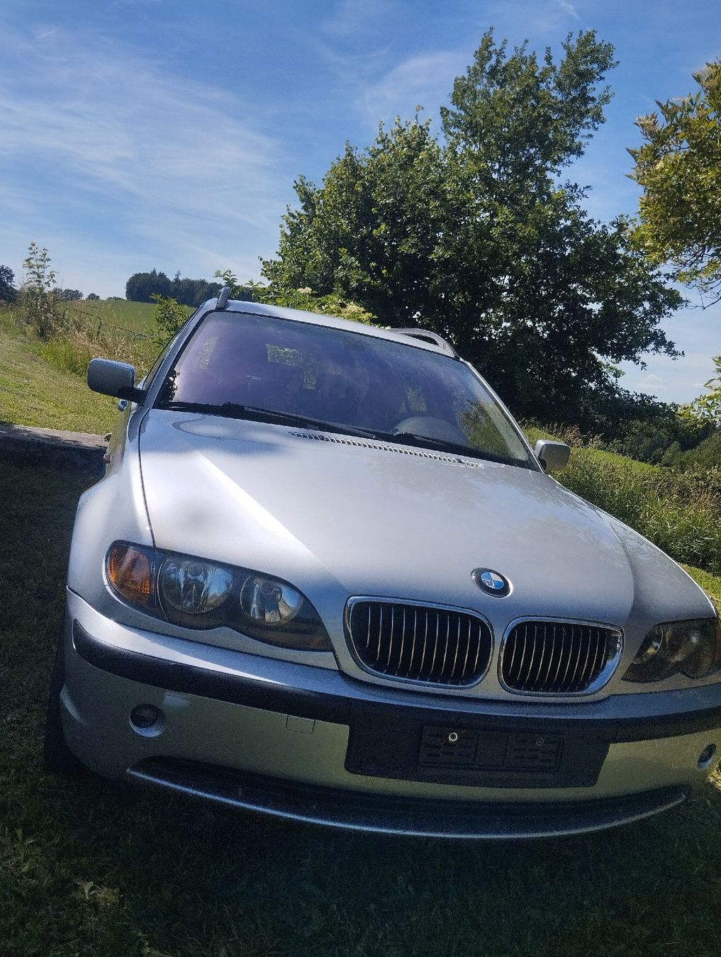 BMW Autos: BMW E46 320i Touring mit MFK – Defekt aus Heitenried von Chris351