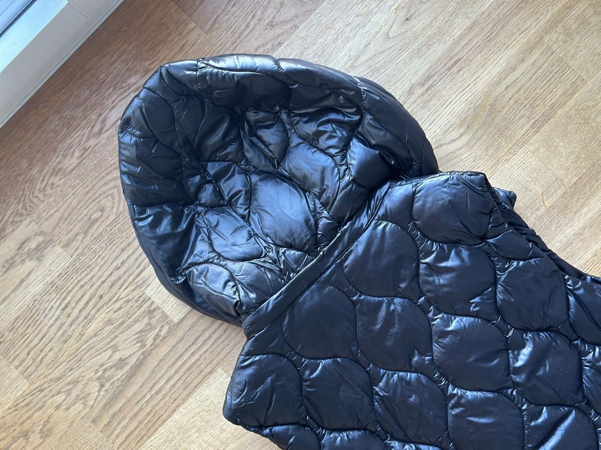 Massimo Dutti Gilet & Giacche senza maniche: Massimo Dutti Daunenweste, Schwarz, Gr. S – Nuovo (secondo la descrizione) da Basel venduto da FatmaCan52 7