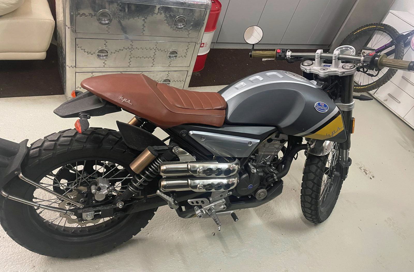 Mondial Strada: Motorrad Mondial HPS 125 – Usato da Chur venduto da eliforfahrzeuge