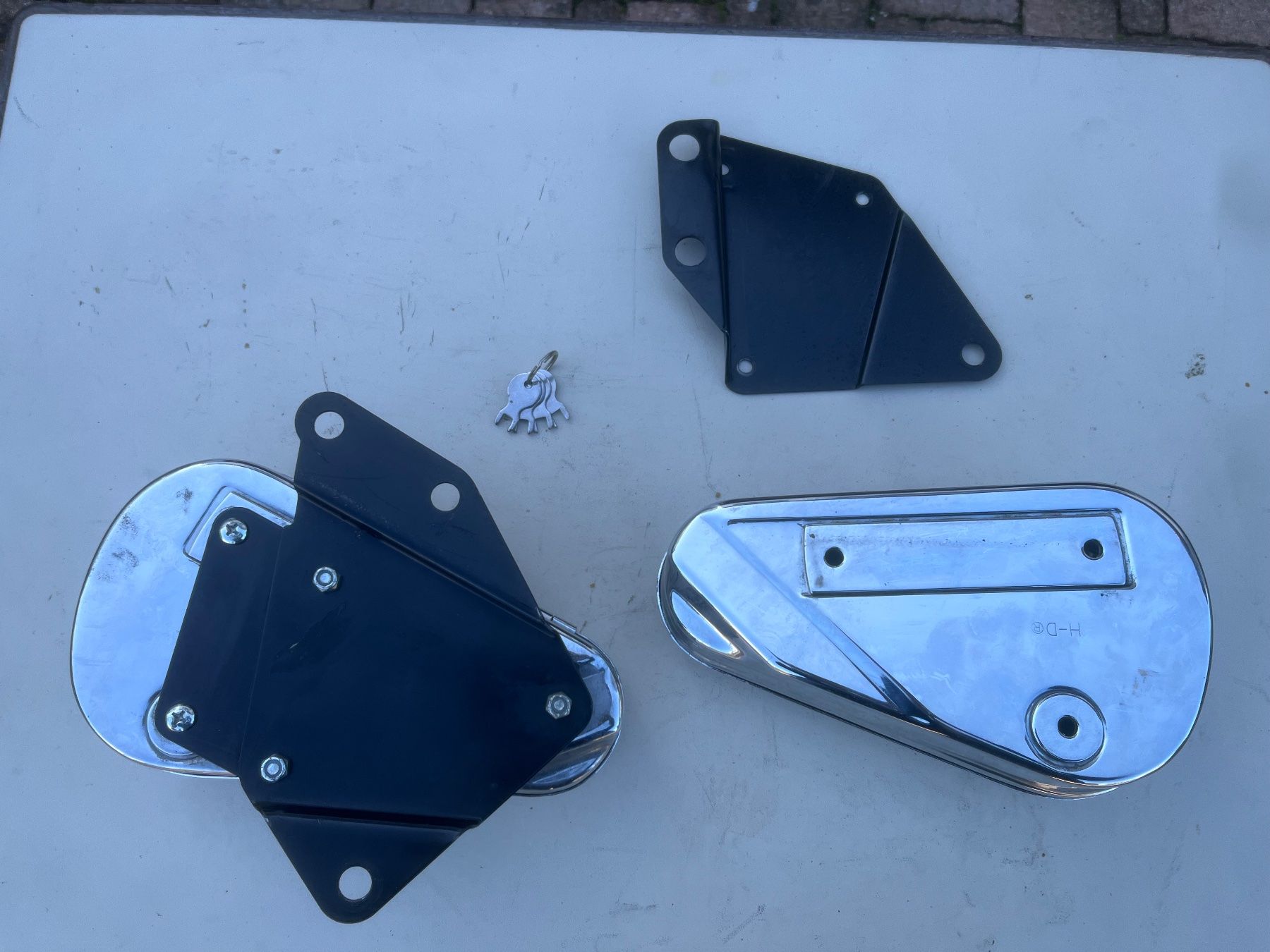 Harley-Davidson Tutti gli attrezzi: Harley Davidson Tool Box, links & rechts – Usato da Magden venduto da Hornet2 5