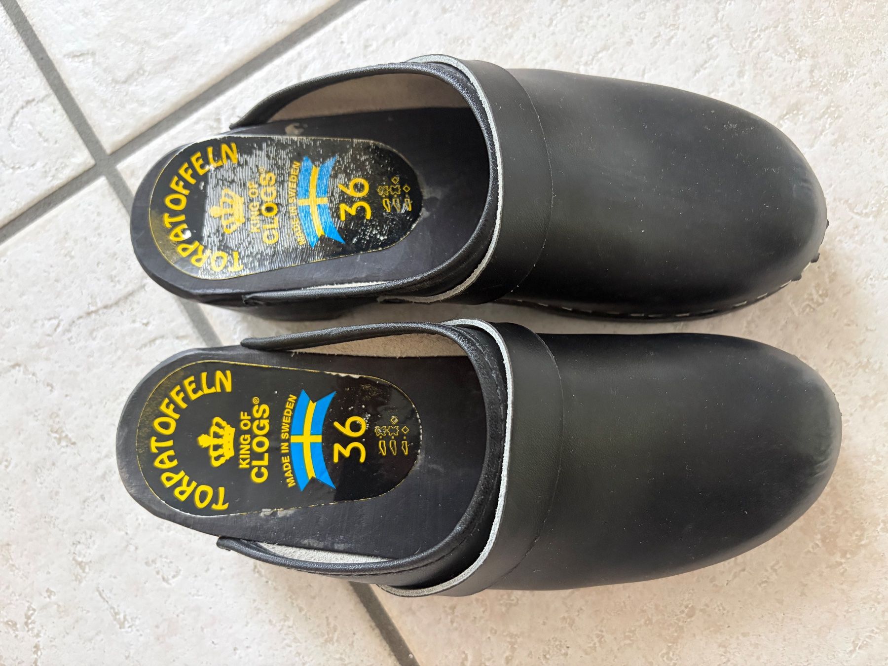 Scarpe da donna: Sabots cuir Torpatoffel taille 36 - Torpatoffel Clogs Gr. 36 – Usato da Biel-Bienne venduto da Pat194 1