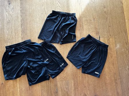 Sporthose / Sportshorts Gr. 152 & 164
