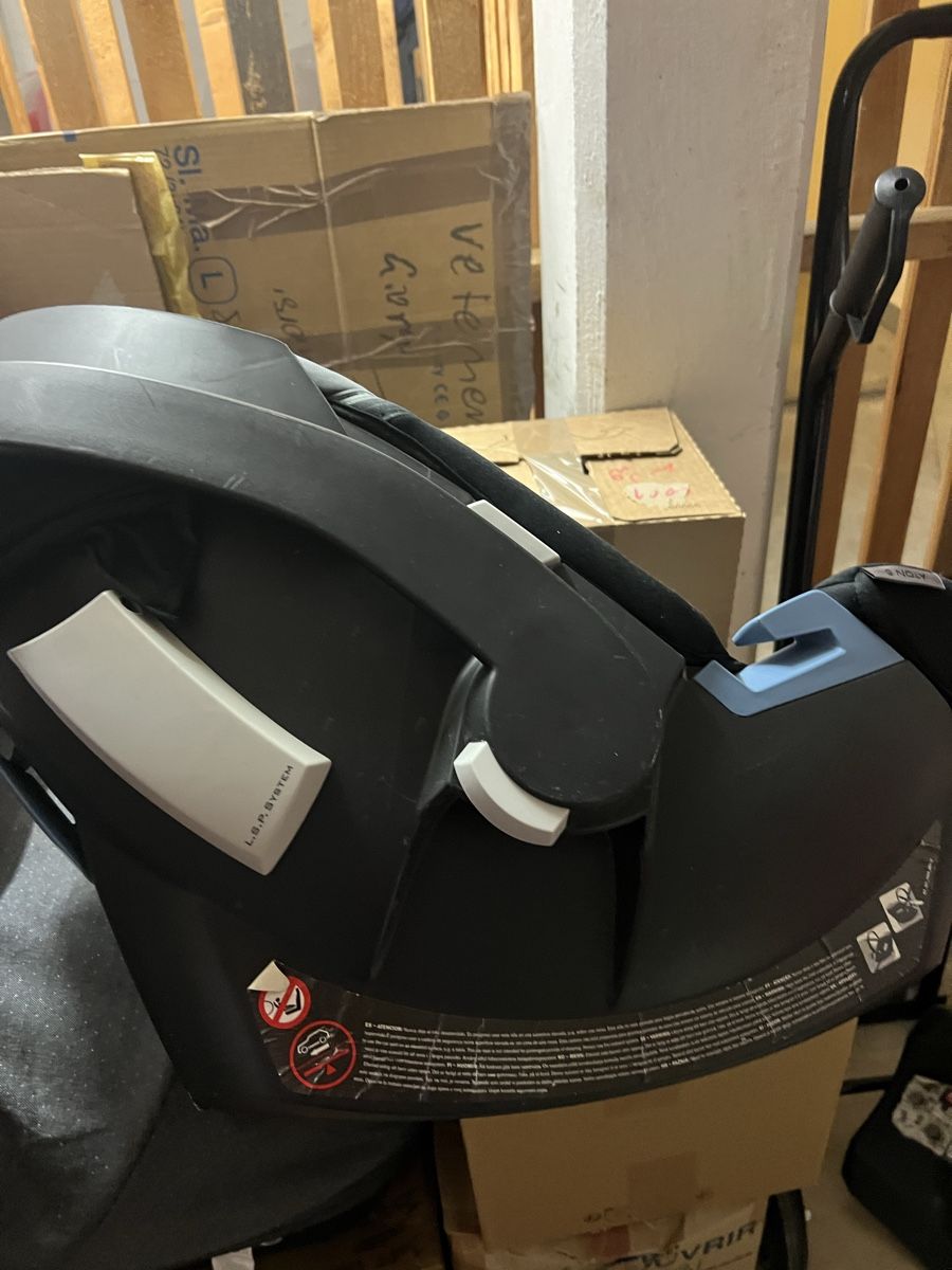 Chicco Auto-Kindersitze: Chic o siège bébé avec base Isofix – Gebraucht aus La Neuveville von Osephaishvili 5