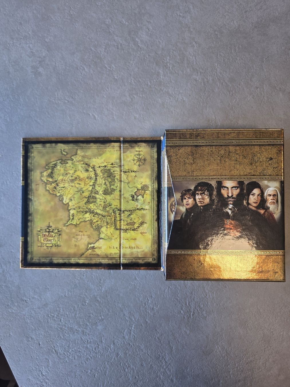 Tutti i DVDs: Der Herr der Ringe - Die Spielfilm Trilogie – Nuovo (secondo la descrizione) da Schlieren venduto da est_b2px 3