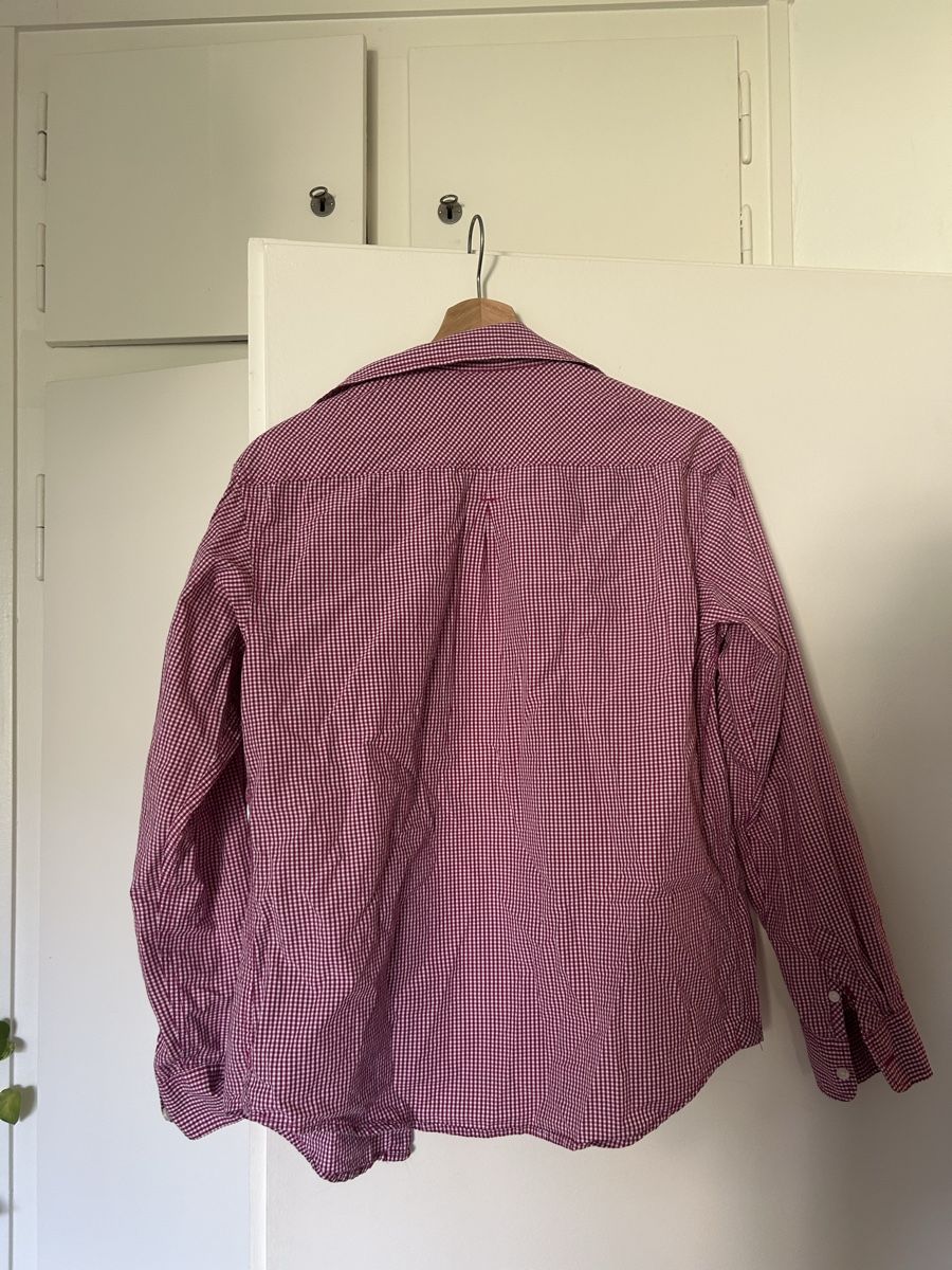 Chemisiers: American Eagle red gingham button up shirt – D'occasion à Zürich par ori_9dcy 2