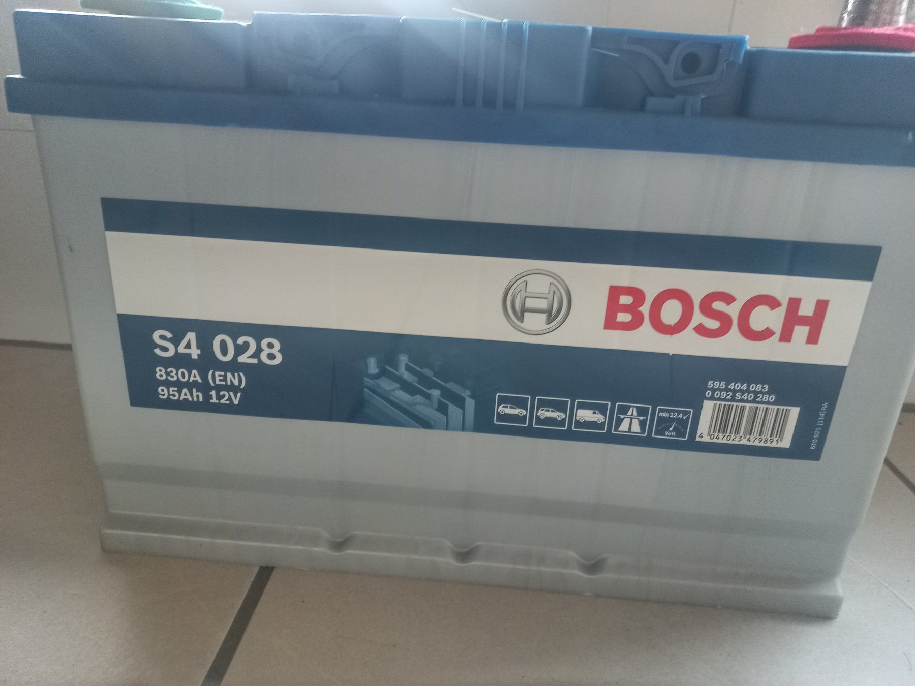 Bosch Batterie: Bosch S4 028 Autobatterie – Nuovo (secondo la descrizione) da Stein AG venduto da Mertkan92 1