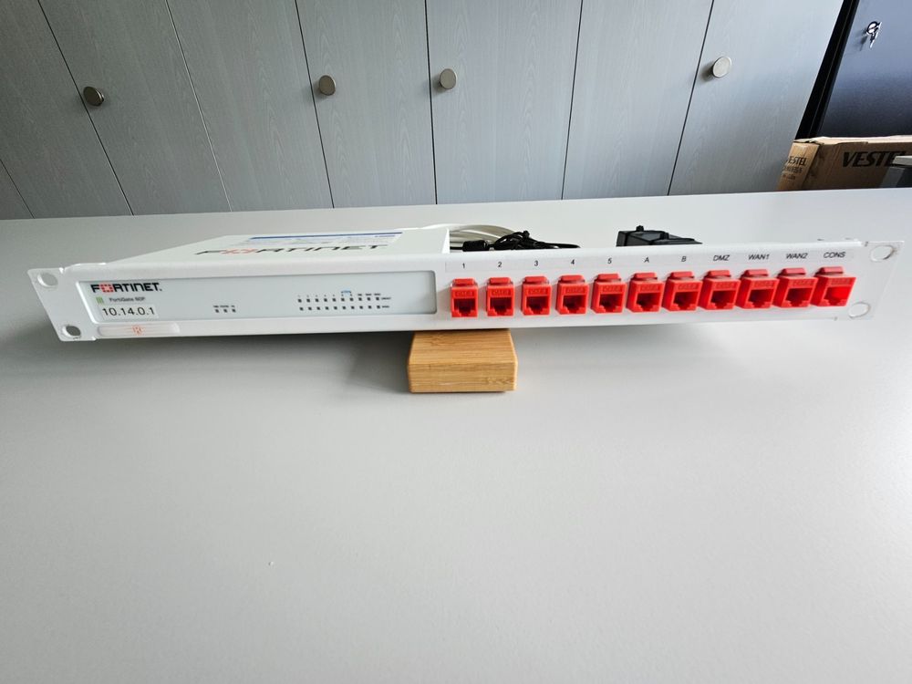 Fortinet FortiGate 60F Firewall inkl. Rackmount Kit (Gebraucht) in ...