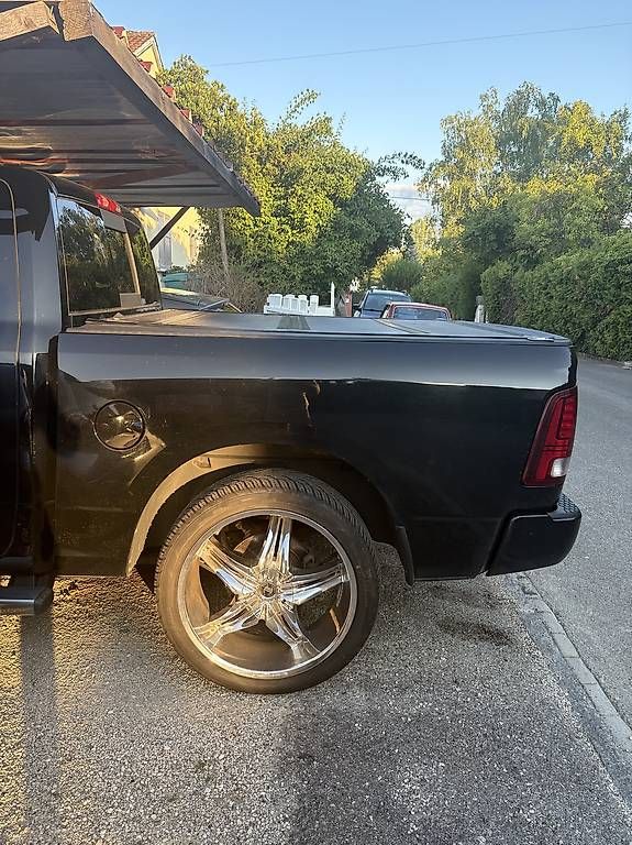 Pneus & Roues: Roues Dodge Ram 5x139.7 – D'occasion à Chêne-Bourg par maxbiaggiking