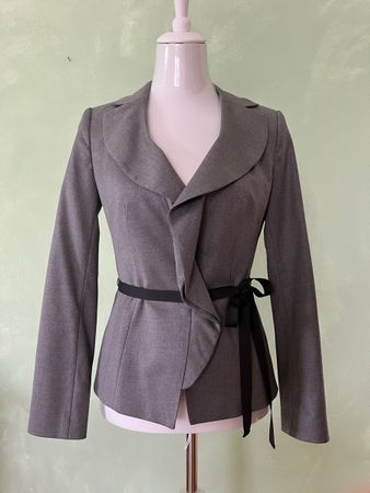 Monton: grauer Blazer Größe 34