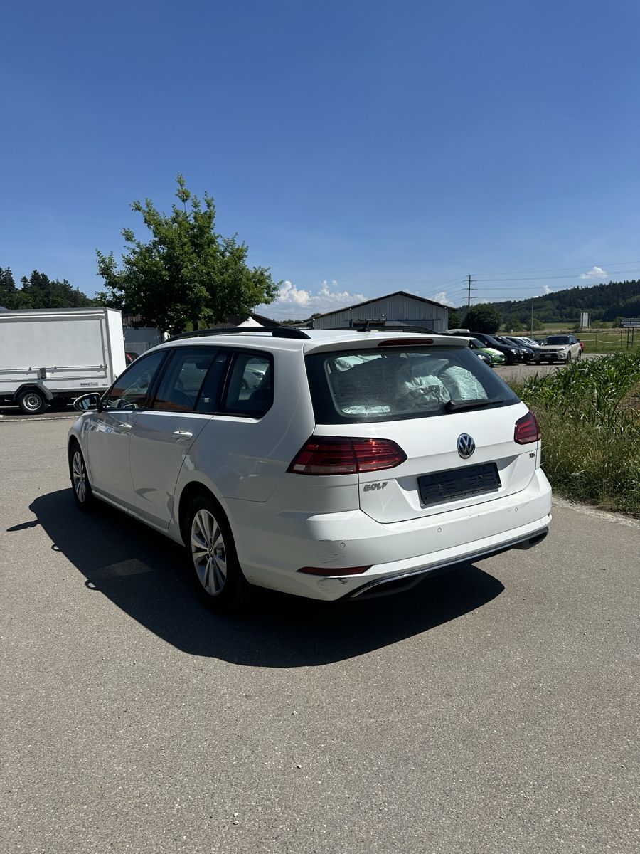 VW Automobili: Vw Golf VII 1.6 TDI DSG – Usato da Zürich venduto da gan_k9vh 2