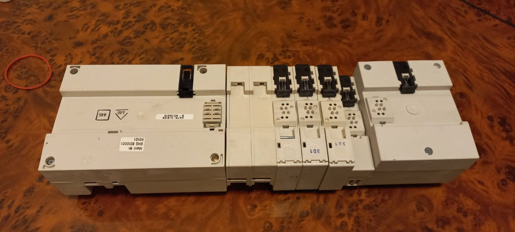Siemens Componenti elettronici: KNX EiB Siemens – Usato da Bofflens venduto da Ptitphilou 1