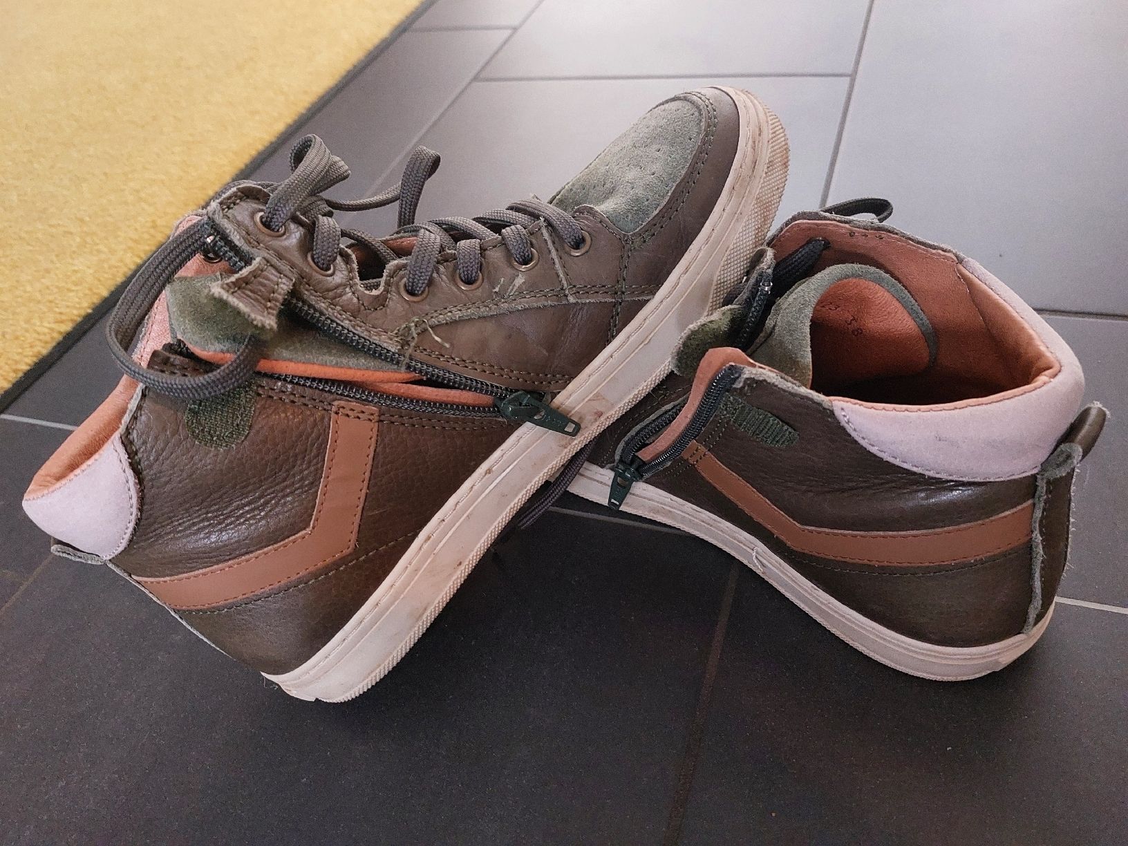 Scarpe per ragazzi: Bisgaard Sneaker/Schuhe olivegrün Grösse 38 – Nuovo (secondo la descrizione) da Tägerig venduto da Lunalia8 2