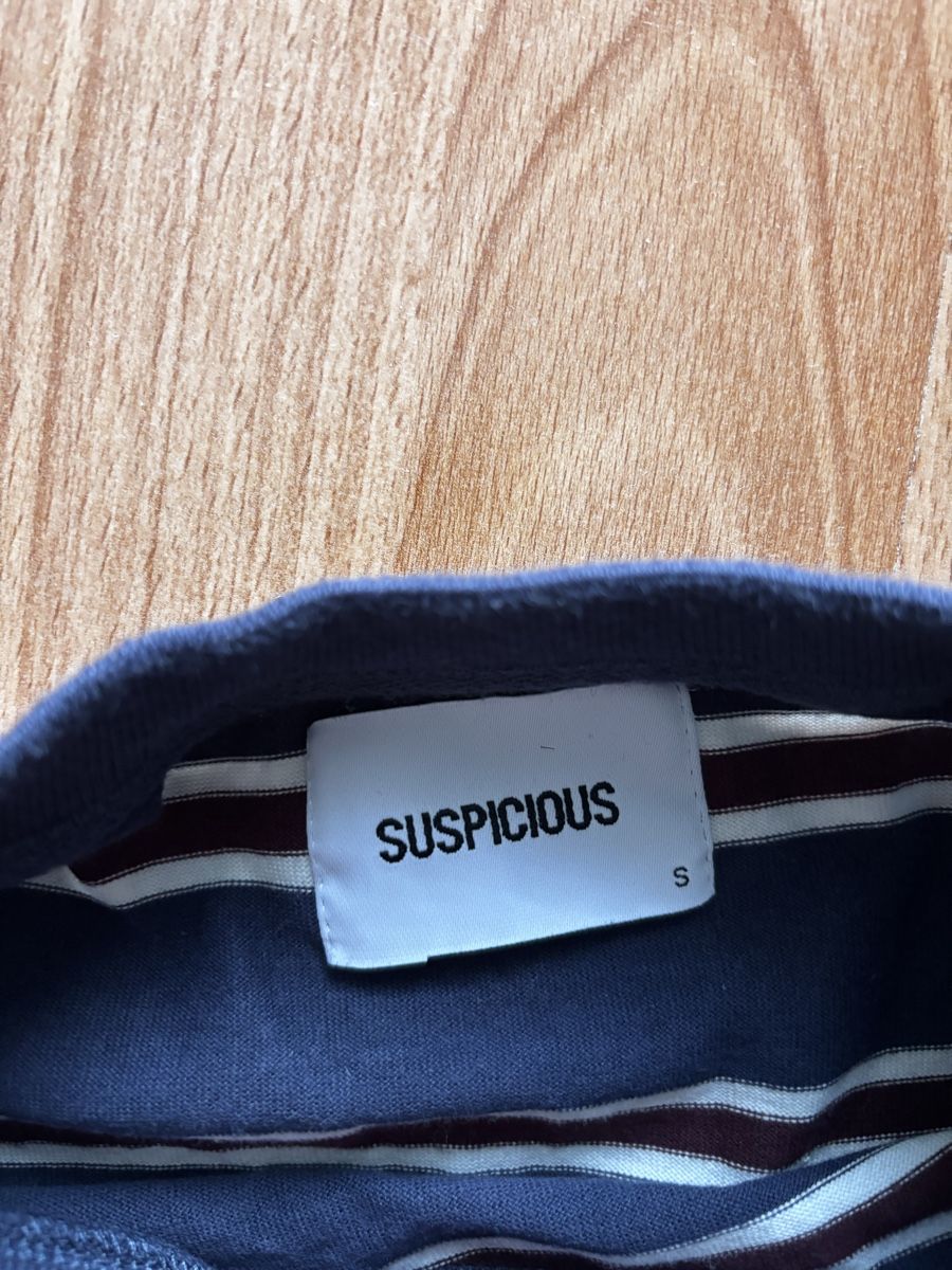 T-shirts: Suspicious long sleeve size s – D'occasion à Diessenhofen par manu_55778 1