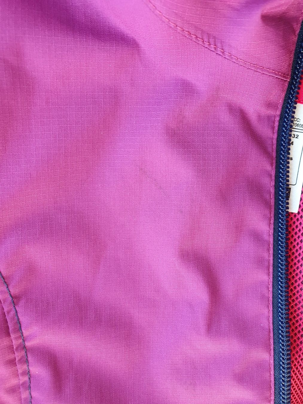 Decathlon Giacche & Cappotti: Wind- / Regenjacke Gr. 128 – Usato da Villars-sur-Glâne venduto da richardette 4