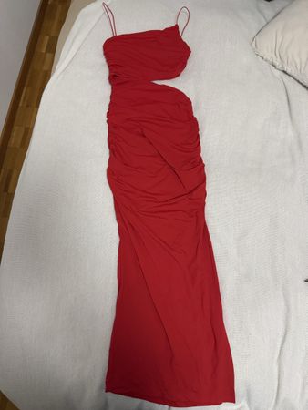 Robe longue Zara rouge à bretelles, taille S