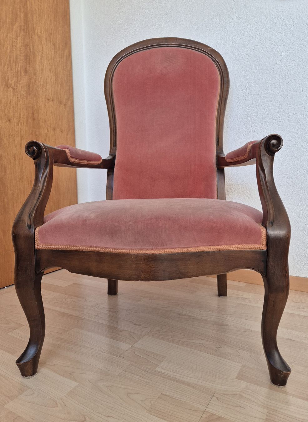 Poltrone: antiker Sessel – Usato da Herzogenbuchsee venduto da herzchae 1